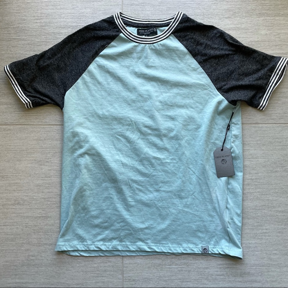 Free Planet Retro Style Ringer T-Shirt